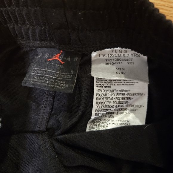 Jordan 2pc outfit - Picture 5 of 9